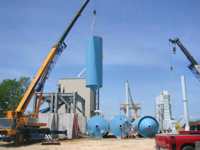 100 TPH frac sand plant in a seismic 3 zone.  The project included four 200 ton capacity storage silos installed overhead for truck load out, the install of a 100 TPH Starkaire fluid bed dryer and  
 LH510-3 screens with screen tower.